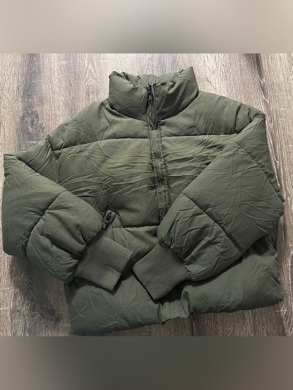 Amazon Olive Green Women's Puffer Jacket - NWOT - Size Medium